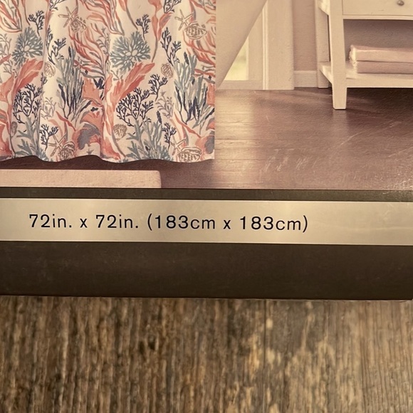 Shower curtain - Picture 4 of 5